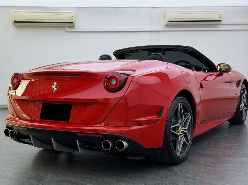 Ferrari California T ปี 2016