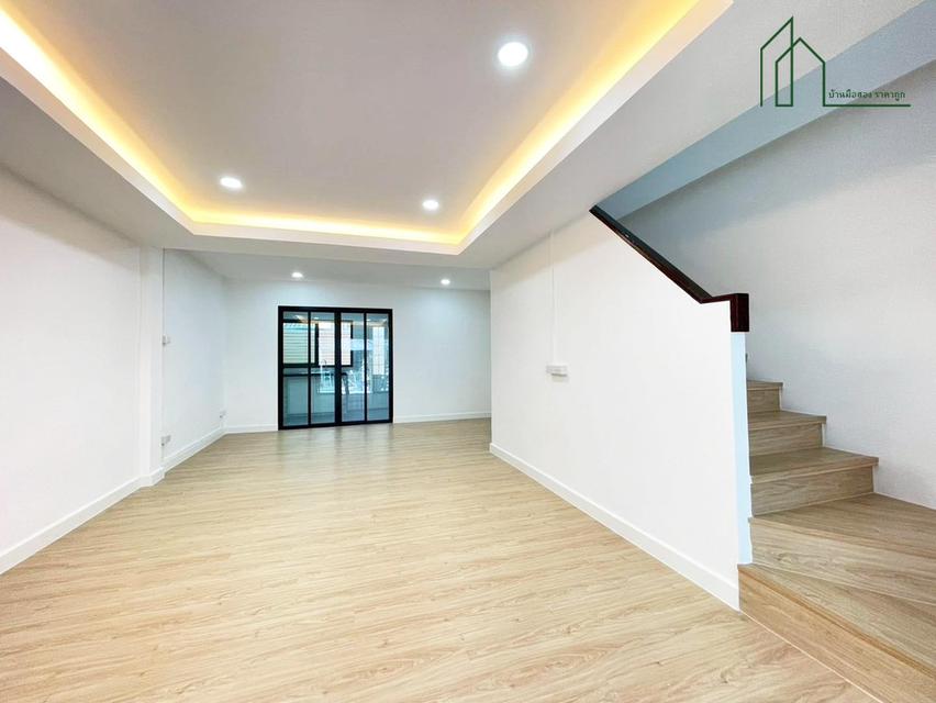 ทาวน์เฮาส์ 2 ชั้น บ้านบัวทอง 4 บ้านกล้วย-ไทรน้อย  5