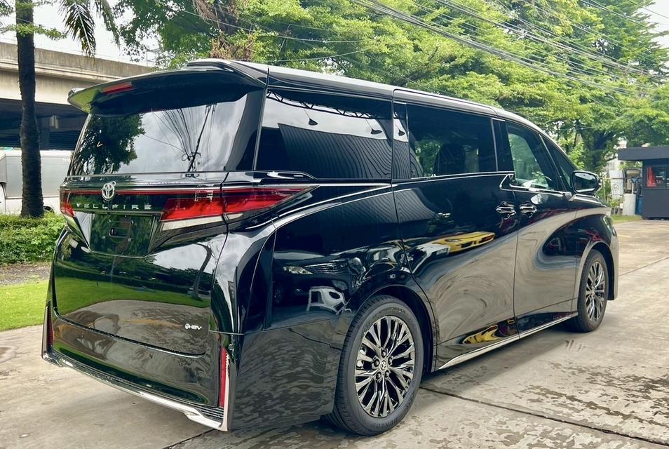 Toyota Vellfire Hybrid Z Premier 2