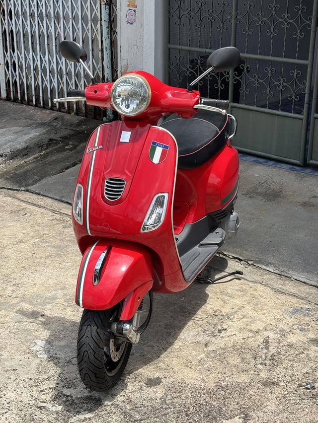 Vespa LT 125 3vie สวย ใหม่ ใช้น้อย วิ่งไปแค่ 6 พันโล เล่มครบโอน รูปย่อยที่ 3