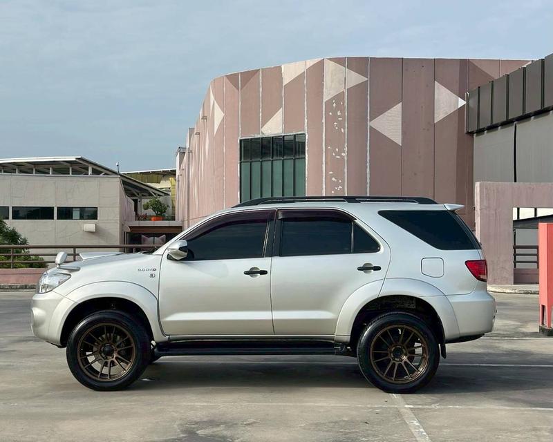 รหัสรถ QT791 Toyota Fortuner 3.0V เกียร์ Auto 4WD สีบรอนซ์ทอง ปี2005 5