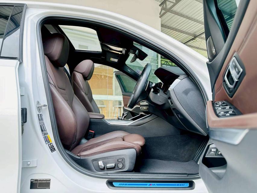 2023 BMW 330e M Sport Plug-in Hybrid โฉม G20 รถใหม่ ราคาสุดคุ้ม 9