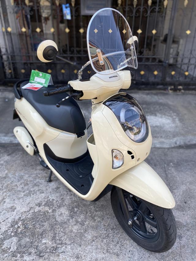 Scoopy โฉมล่าสุด รถปีเดียว น้องๆป้ายแดง ครับ รูปที่ 2