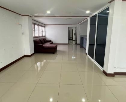 ให้เช่าบ้านเดี่ยว 2 ชั้น 90 ตรว. เมืองทอง 2 โครงการ 3 ซ.พัฒนาการ 53 ใกล้สวนหลวง ร.9