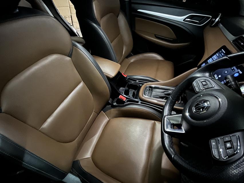 ขาย MG ZS 1.5 D+ ปี 2021 A/T• ปีผลิต : 2020• ปีจดทะเบียน : 2021, สีดำ 10