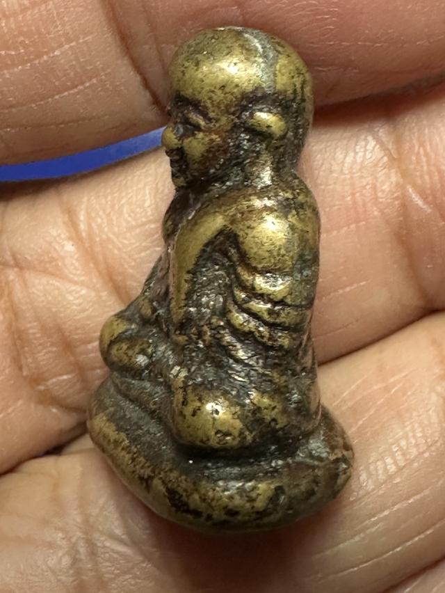 🙏รูปหล่อล.พ.เงิน พิมพ์นิยม  7