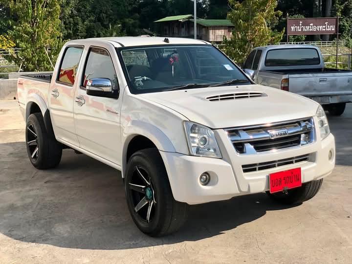 Isuzu D-Max  สีขาว