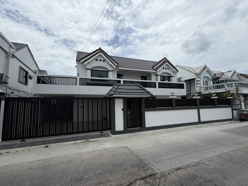 บ้านให้เช่า ซอย วชิรธรรมสาธิต 55 สุขุมวิท 101/1 Renovate ใหม่ พื้นที่เยอะมากๆ 1