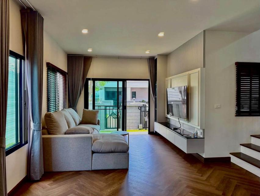 ให้เช่า บ้านเดี่ยวหรู 4 ห้องนอน บริทาเนีย บางนา–ศรีวารี บ้านหลังริม ตกแต่งครบ พร้อมอยู่ 65,000 บาท 2