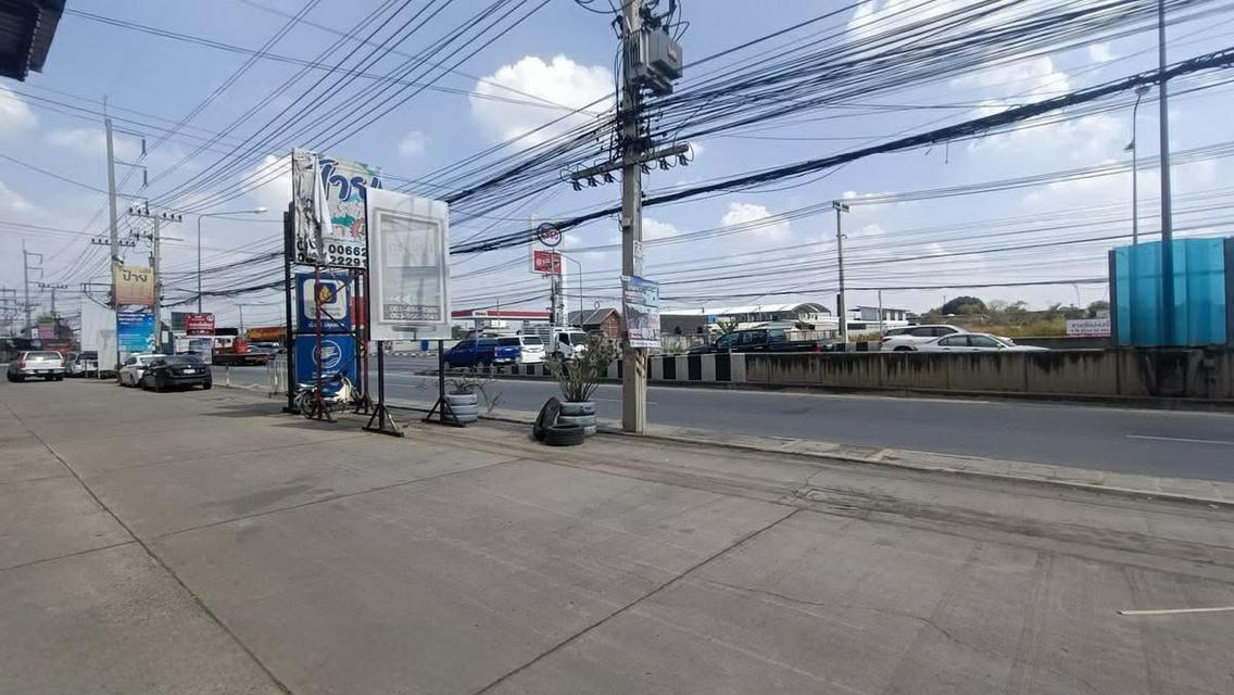 ขายตึกแถว 4.5 ชั้น 1คูหา โครงการ MT คลองหลวง พื้นที่ 25 ตรว. ติดถนนใหญ่ มีที่จอดรถหน้าตึก เหมาะทำธุรกิจ 4