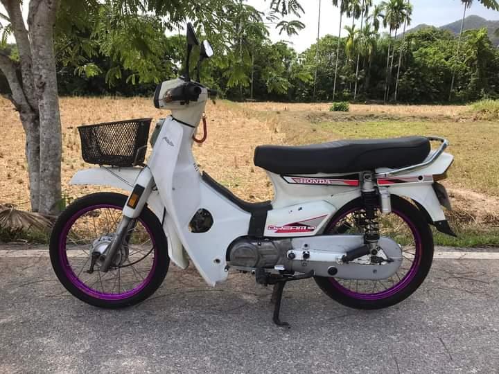 Honda Dream 1