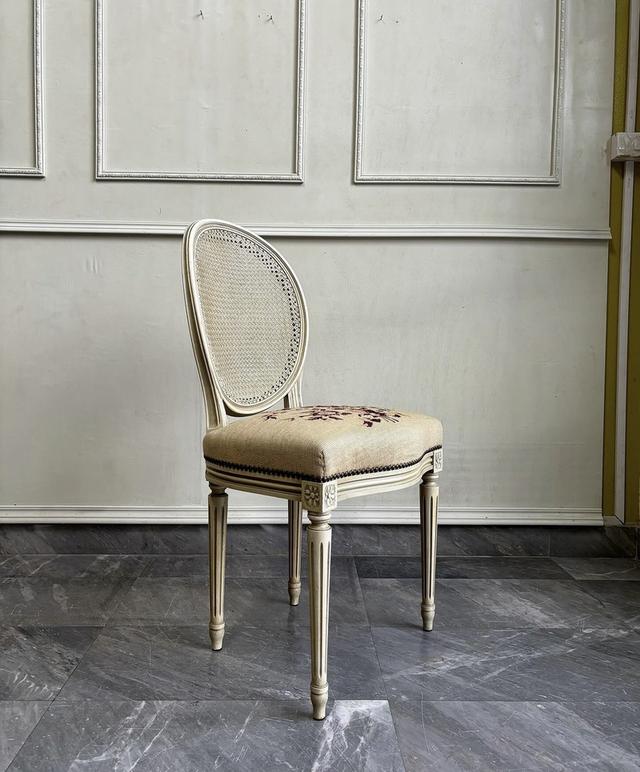 Louis chair
