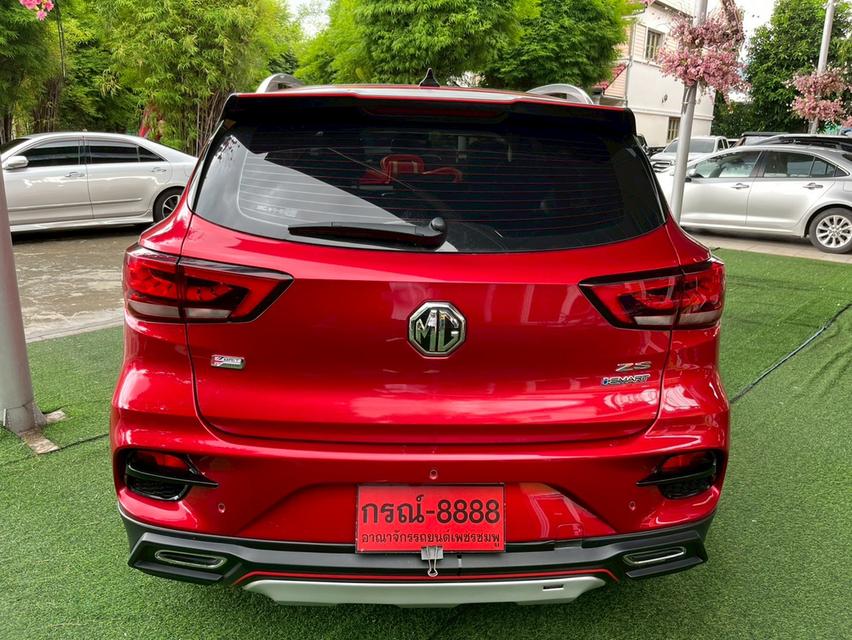 MG ZS 1.5 V Sunroof ปี 2024 ไมล์แท้ 16,xxx กม.
