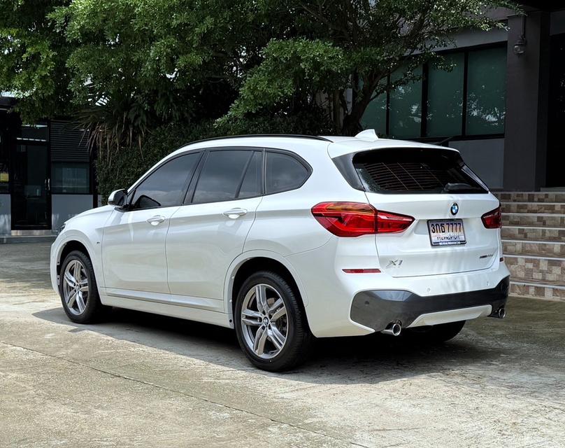 2020 BMW X1 20D MSPORT รถมือเดียวออกป้ายแดง รถวิ่งน้อย เข้าศูนย์ทุกระยะ ไม่เคยมีอุบัติเหตุครับ 6