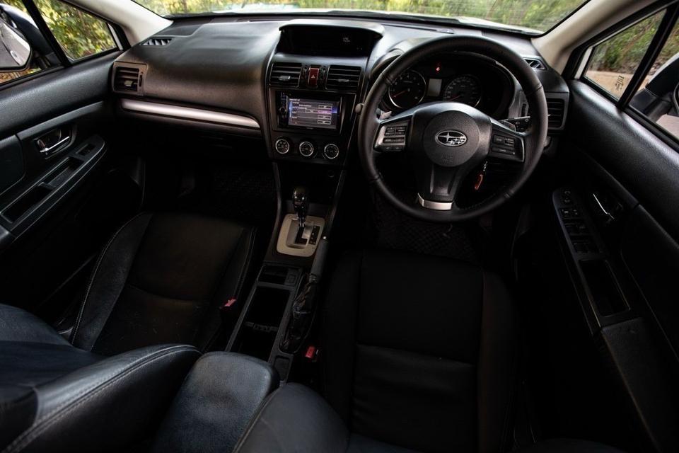 Subaru Xv 2.0i AWD สีขาว ปี 2014 มือเดียวป้ายแดง 13