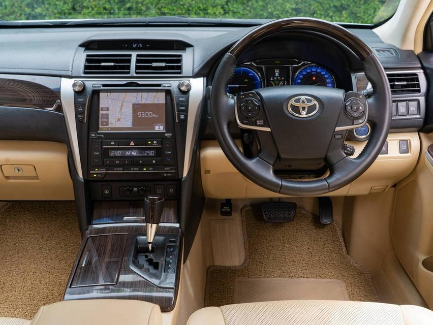 TOYOTA CAMRY 2.5 Hybrid Navi Sedan ปีจด 2016ประกันเครื่องยนต์ เกียร์หลังการขาย 3 ปี /30,000 Km. รูปที่ 6
