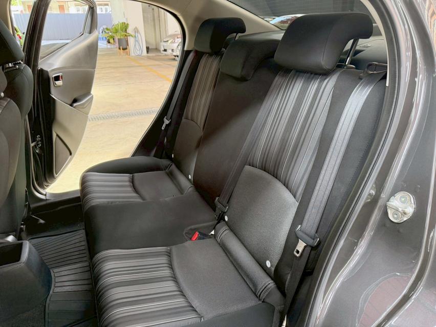 MAZDA2 1.3 E SEDAN ปี2020 สภาพสวย 8
