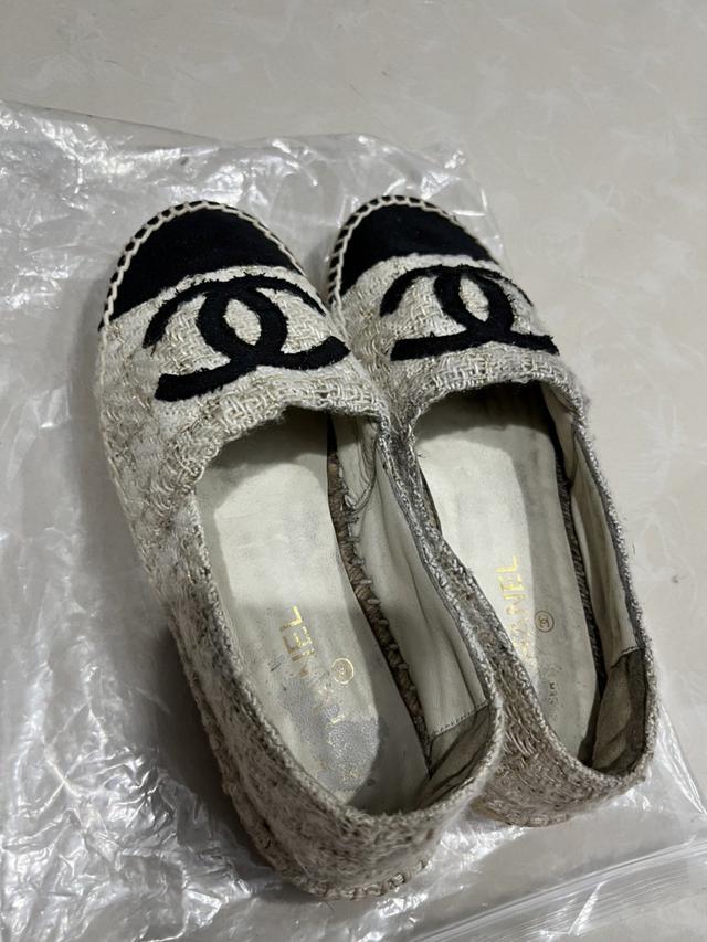 รองเท้าชาแนลแท้ มือสอง (Chanel Espadrilles canvas)