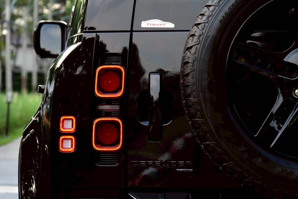 รหัสรถ PR5999 Land Rover Defender (110) P400e ปี 2022 6
