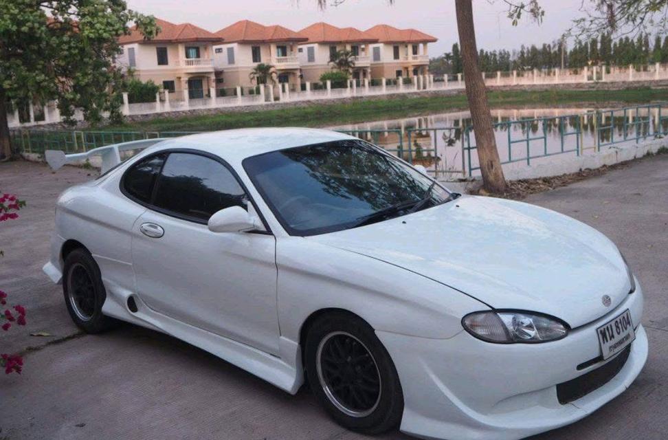 Hyundai Tiburon 1998 สีขาว 3