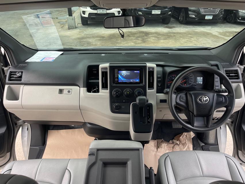 ขาย Toyota Commuter 2.8 ปี20 10