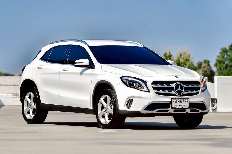 Mercedes-Benz GLA 200 AMG Dynamic 1.6 7A/T ปี 2019 5
