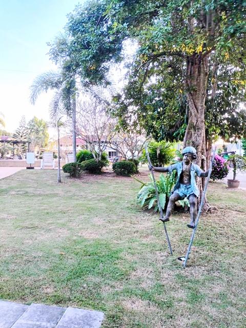 ถ.พรประภานิมิตร 3305ตรม. Pool Villa โรงแรม 40 ห้อง 8 ไร่ สยามคันทรีคลับ 4.5กม.ให้เช่าขาดทุน 50% 2ชั้น รีสอร์ท 8 หลัง พัท 3