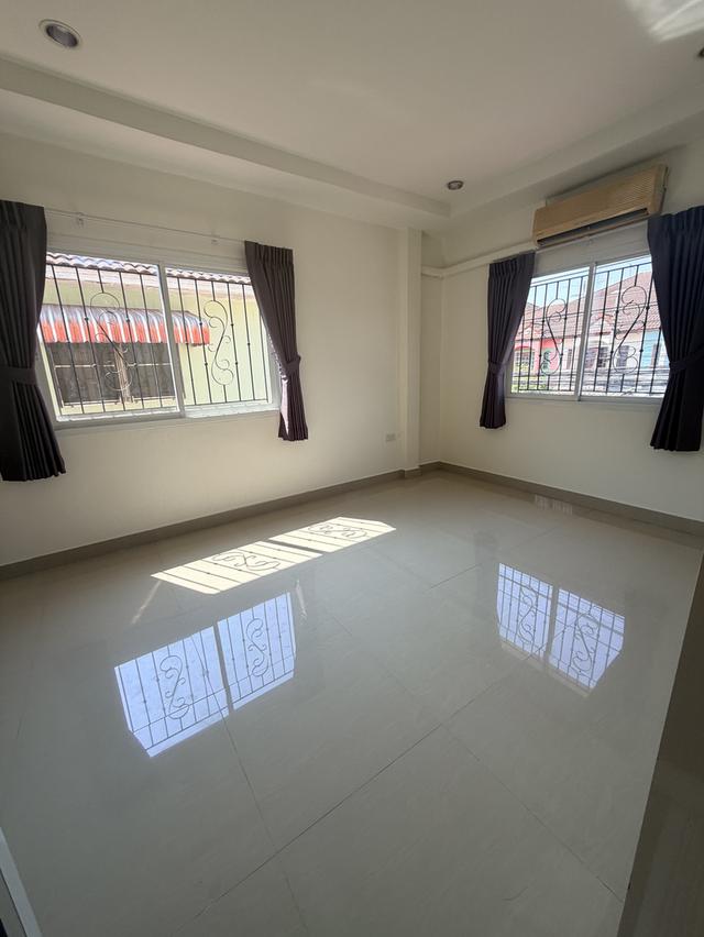 KC Ramintha 3 Home Office for Rent KC Ramintha 3 in Sam Wa Tawan Ok 14
