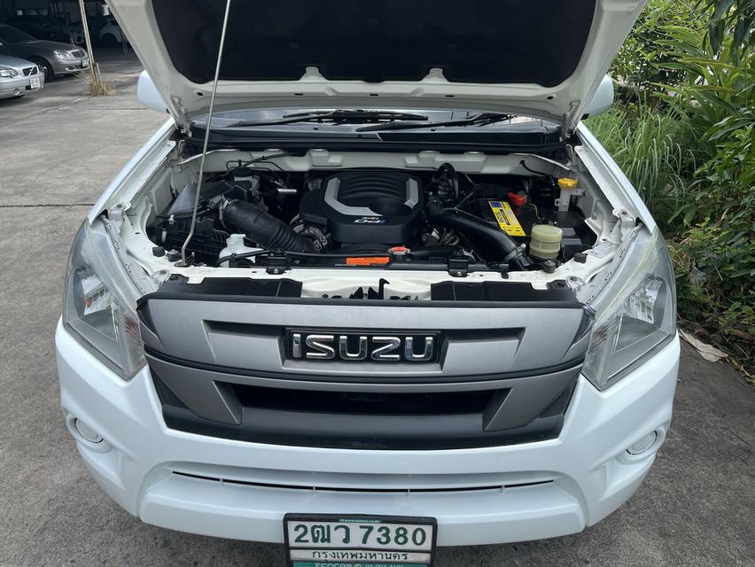 2019 รถปีดี Isuzu ตอนเดียว 1.9 mt  มือเดียว ขาย 228000  เอกสารครบ รถบริษัท ขับดีภายในสวย เดิม สอบถาม 08 5 33 7 5537  8