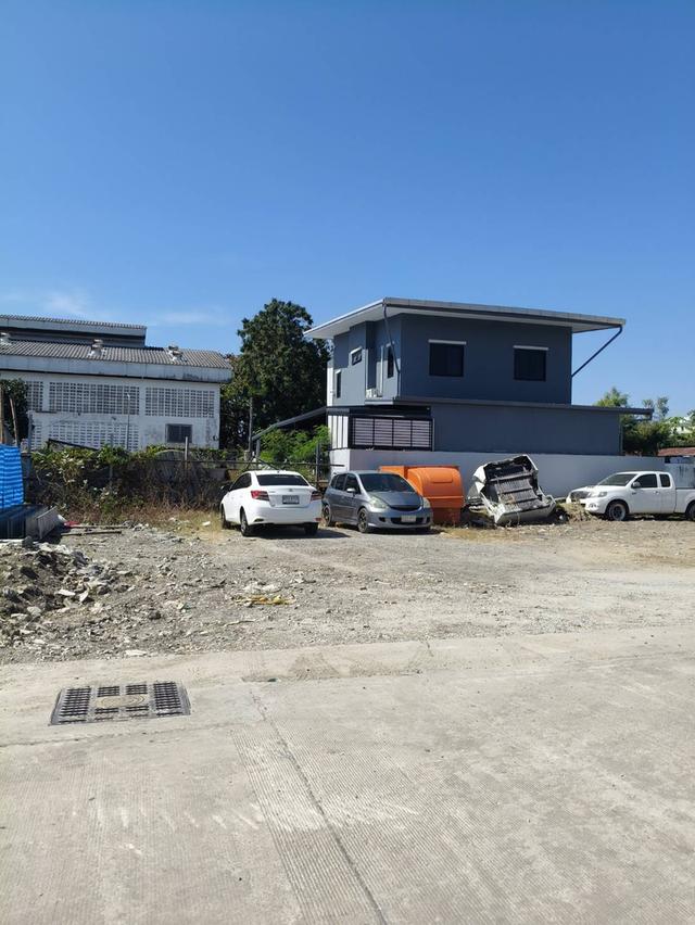 ที่ดินพร้อมสิ่งปลูกสร้างโรงจอดรถ 14