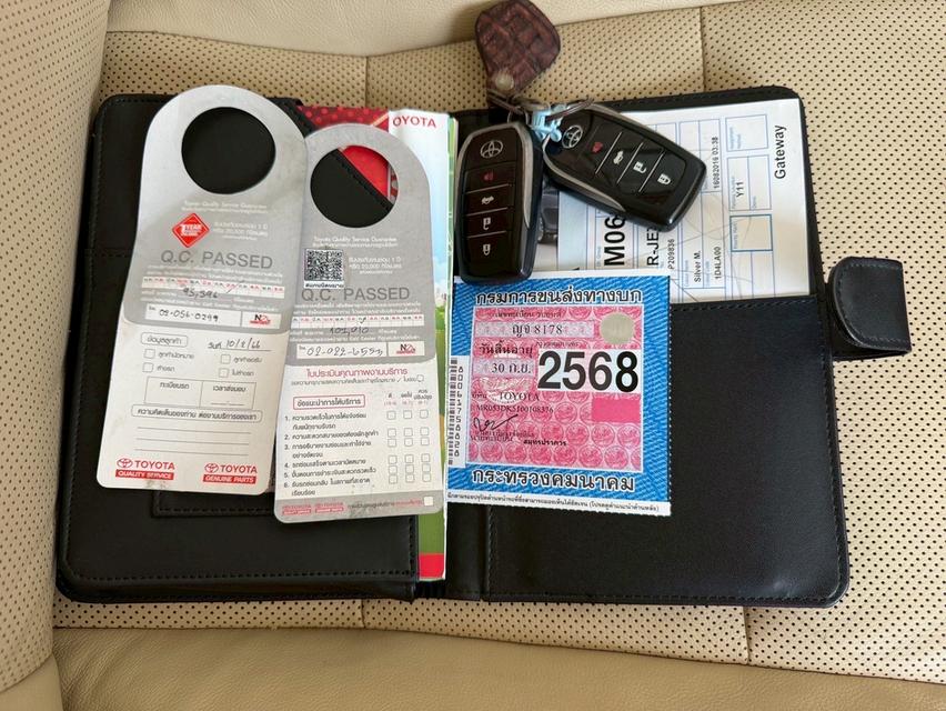 รหัสรถ NKG8178 Toyota Camry 2.0G A/T ปี 2016 19