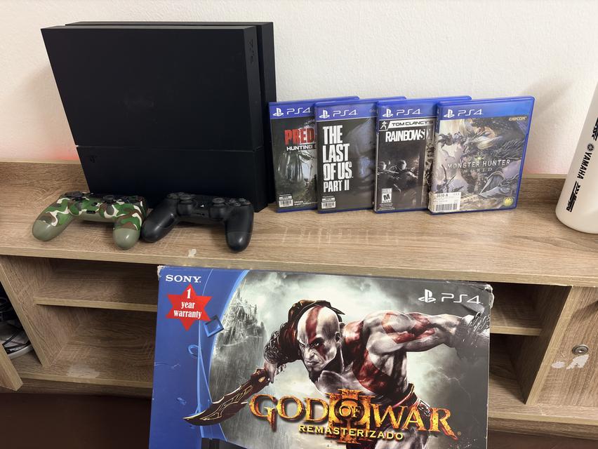 เครื่องเล่นเกม ps4 สองจอย