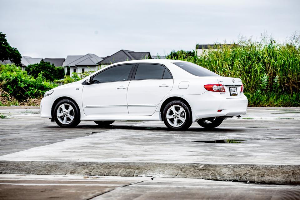 Toyota Altis 1.8G ปี 2011 เกียร์ออโต้ สีขาว สวยสภาพดี 8