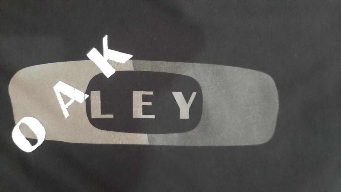เสื้อยืด Oakley สีดำ Size M มือสอง รูปย่อยที่ 2