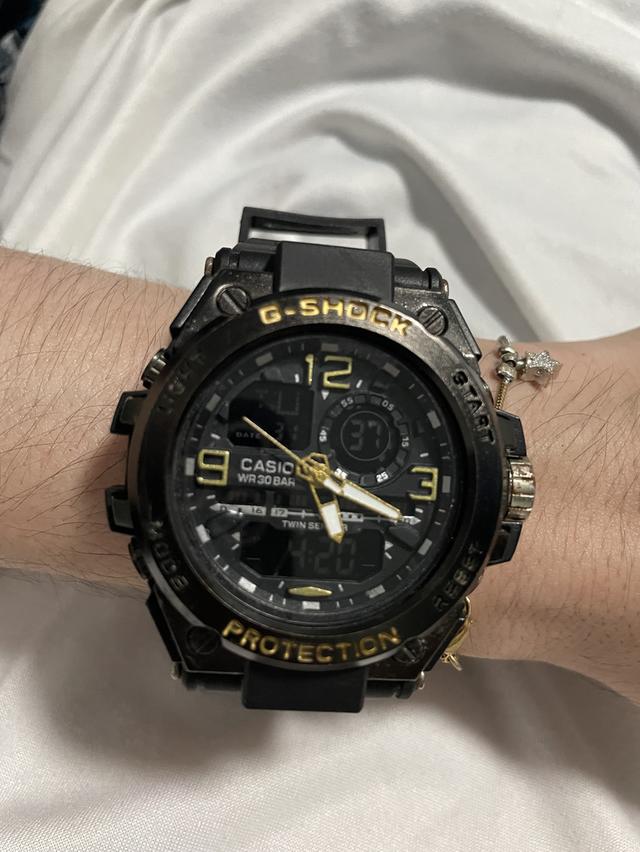 นาฬิกา G-Shock รุ่นแรกสุด (DW-5000) เปิดตัวในปี 1983