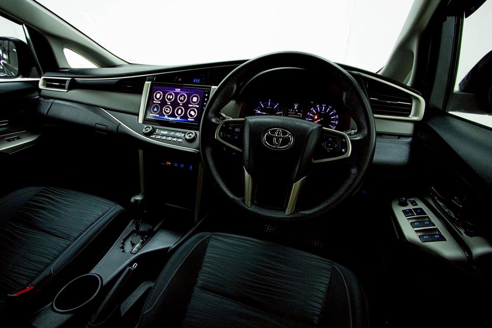 ✨ TOYOTA INNOVA 2.8 CRYSTA AT ปี 2022 ตัวท็อป Crysta รูปที่ 16