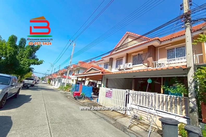 ทาวน์เฮาส์ 2 ชั้น โครงการ พฤกษาดี คลอง3 เนื้อที่ 18 ตรว. (รังสิต-นครนายก 91) ถนนรังสิต-นครนายก ตำบลคลองสาม อำเภอคลองหลวง ปทุมธานี 11