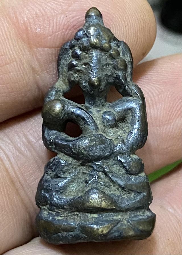 พระกริ่งเขมร หลวงปู่เอี่ยม