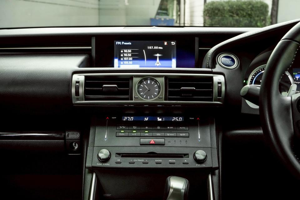 รหัสรถ CBL4343 LEXUS IS300h 2.5 Luxury AT 2016 รูปที่ 15