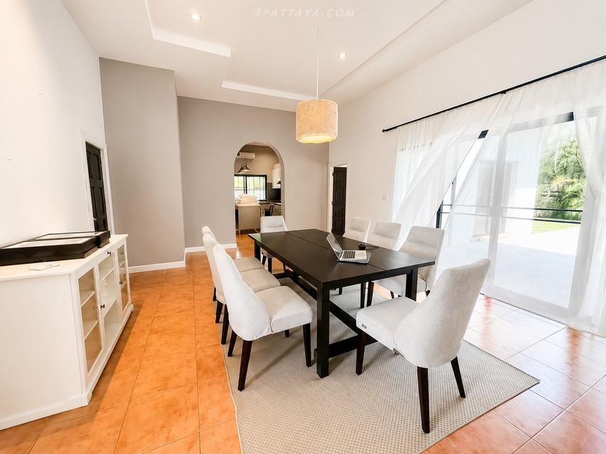 ✨ Executive Pool Villa Oasis ให้เช่า | Laurel Park East Pattaya ✨ เช่า 90,000 บาท/เดือน — พูลวิลล่าหรูส่วนตัว 4 ห้องนอน 3 ห้องน้ำ ห้องแม่บ้าน 10