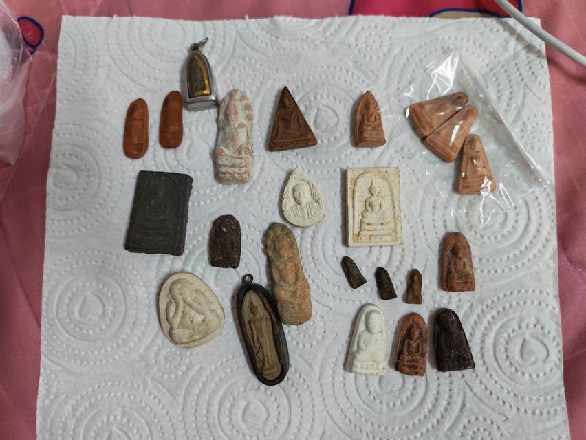 พระเครื่องพระผง เนื้อดิน