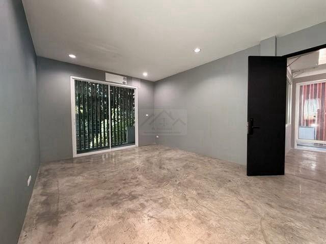 P619 ให้เช่าโฮมออฟฟิศ Home Office ย่านพระราม 9 – RCA ซอยเพชรบุรี 47 9