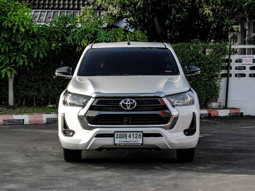 TOYOTA HILUXREVO 2.4 ENTRY Z EDITION SMART CAB ปี 2021 สีขาว ธรรมดา เครื่องยนต์ดีเซล ไมล์เพียง 73,089 km. 