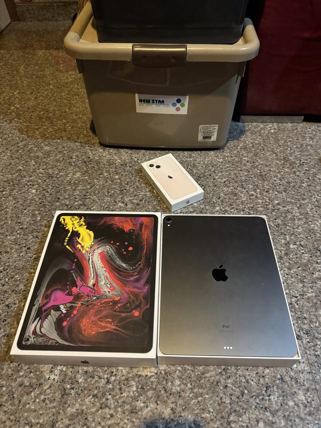 ขายๆๆๆถูกๆๆiPadPro12.9สีSpace Gray 64กิ๊มีกล่องอีมี่ตรง Wifi Only ใช้งานดีทุกๆฟังชั่นสูนTrueทุกๆฟังชั่นรีสโตได้ตลอดไม่มีติดไอคราว Model TH/A ( จอไม่เห รูปที่ 2