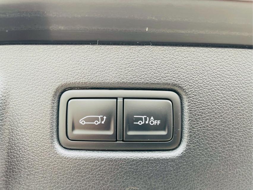 Hyundai Staria Premium 2022 18