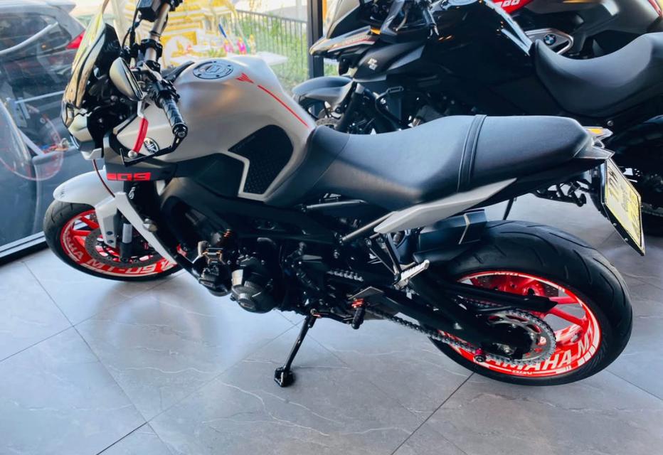 ขายรถสวย Yamaha MT09 ปี 2019 3