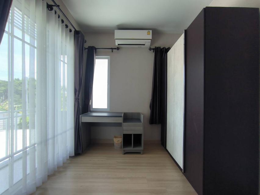 The village 3 บางนา ซอยมหาชัย ข้าง Mega บางนา  10