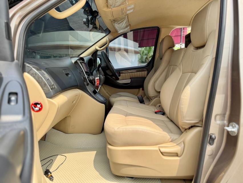 ขาย Hyundai Crandstarex 2.5Vip ปี13 13