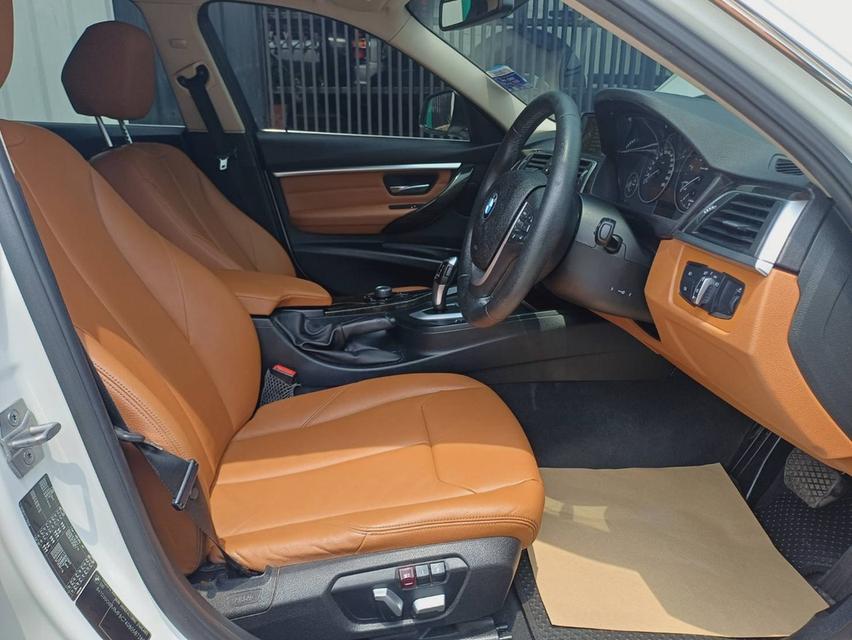 2017 BMW 320D LUXURY LCI AUTO สภาพสวยจัด 15