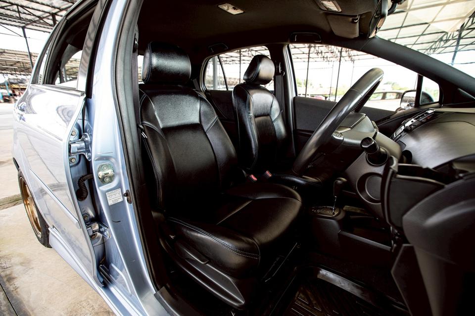 Toyota Yaris 1.5S Limited AT ปี 2011 เกียร์ออโต้ สีพิเศษเดิมโรงงาน  10